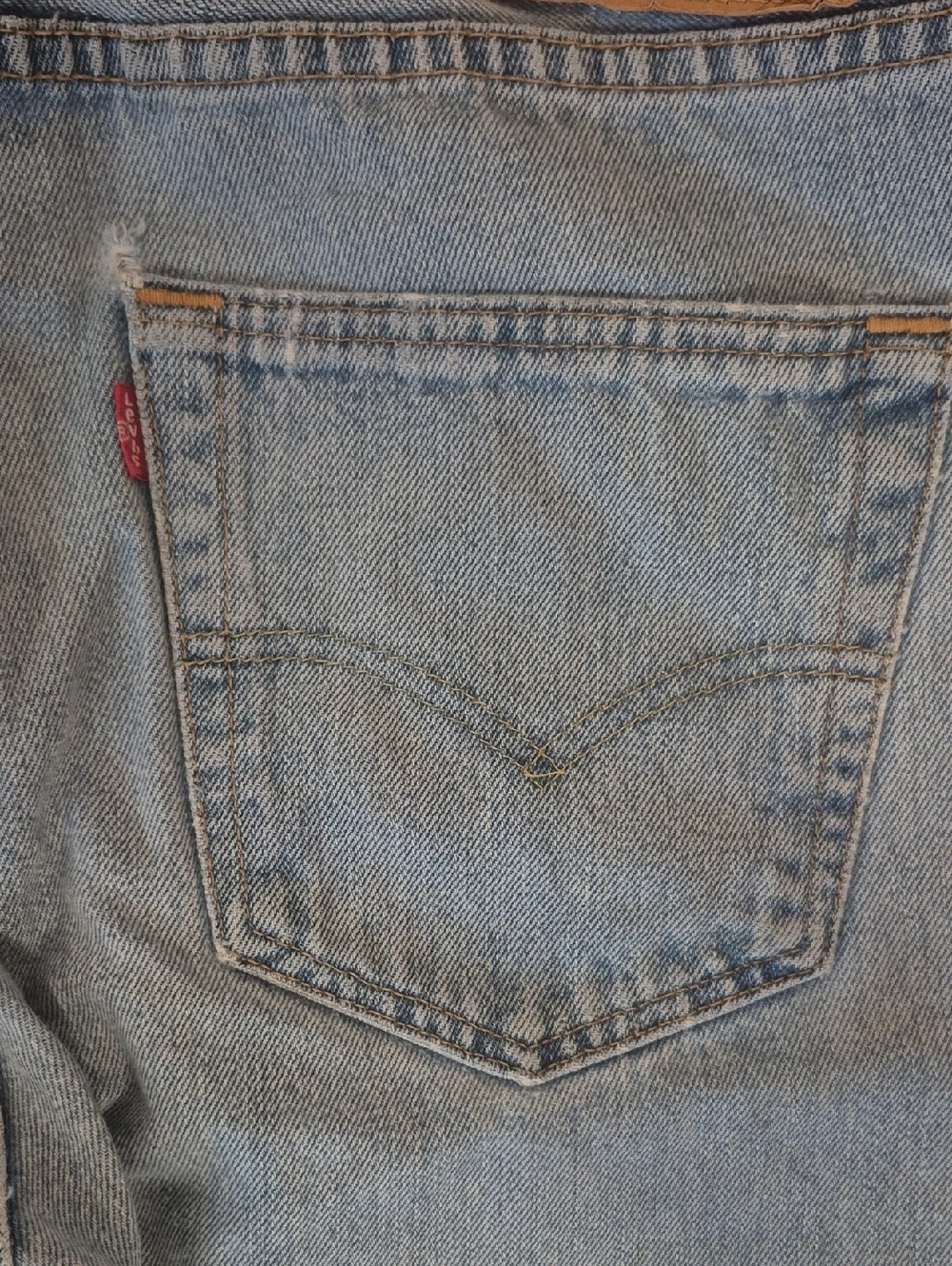 Levis 501 Faded Jeans Mens Sz 33x34 Button Fly Straight Leg Vintage